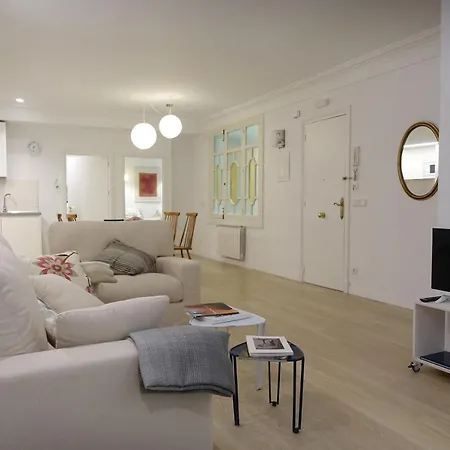 Arch. * سان سيباستيان