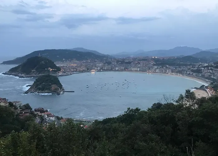 Arch. * San Sebastián